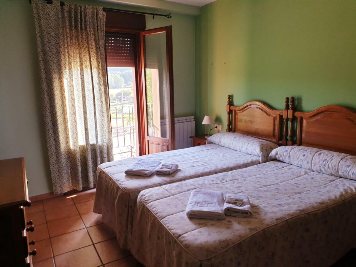 Hotel Torres De Albarracin ภายนอก รูปภาพ