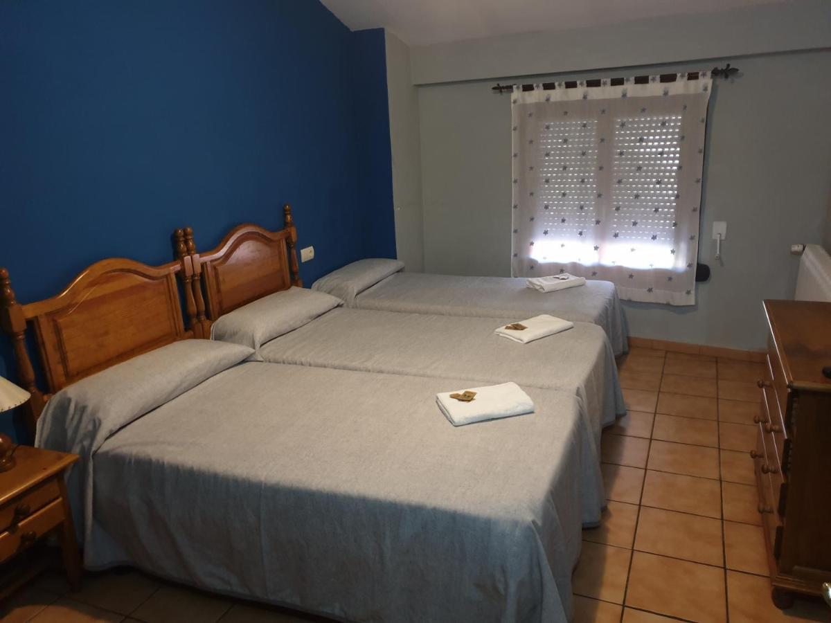 Hotel Torres De Albarracin ภายนอก รูปภาพ