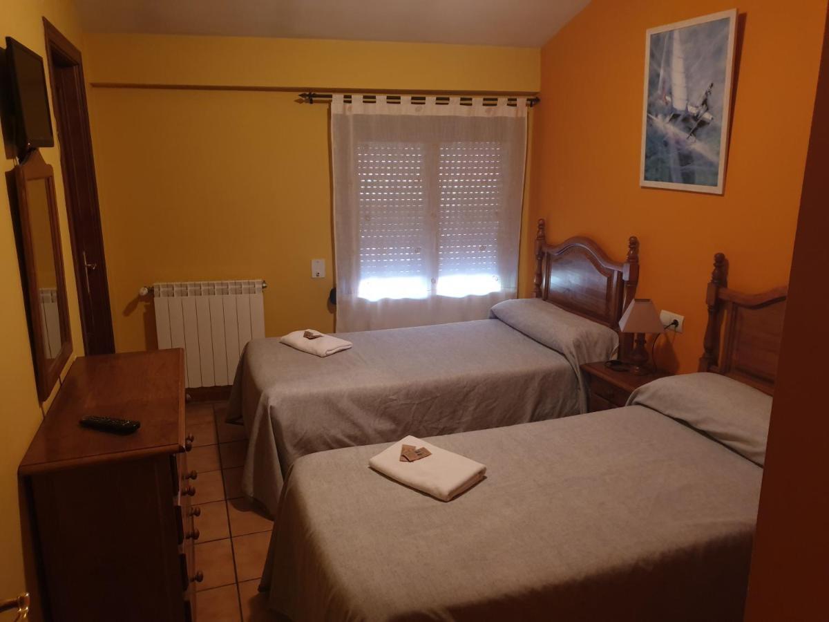 Hotel Torres De Albarracin ภายนอก รูปภาพ