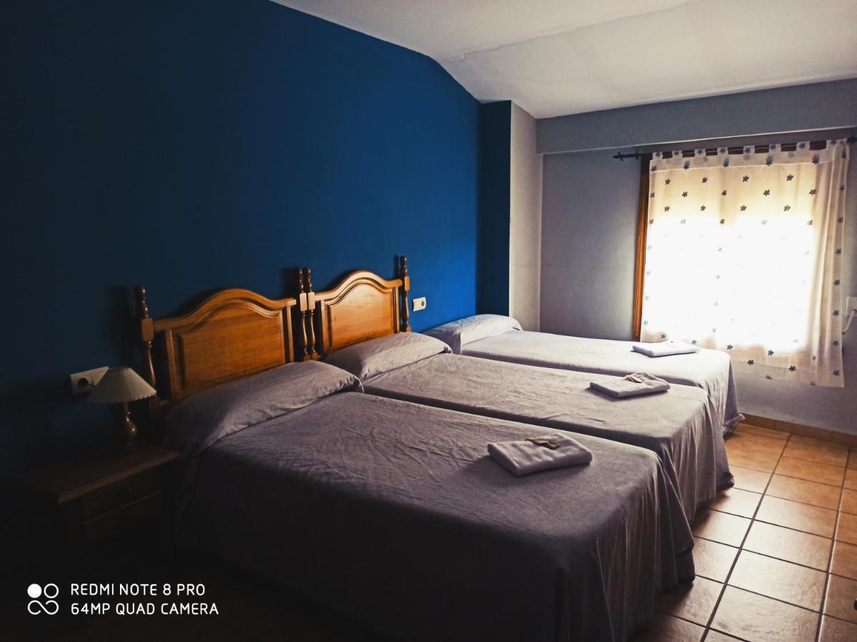 Hotel Torres De Albarracin ภายนอก รูปภาพ