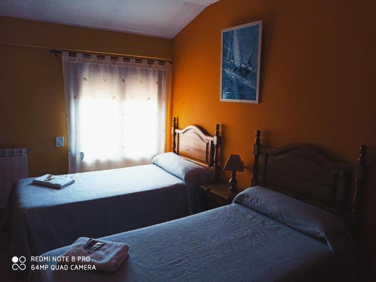 Hotel Torres De Albarracin ภายนอก รูปภาพ
