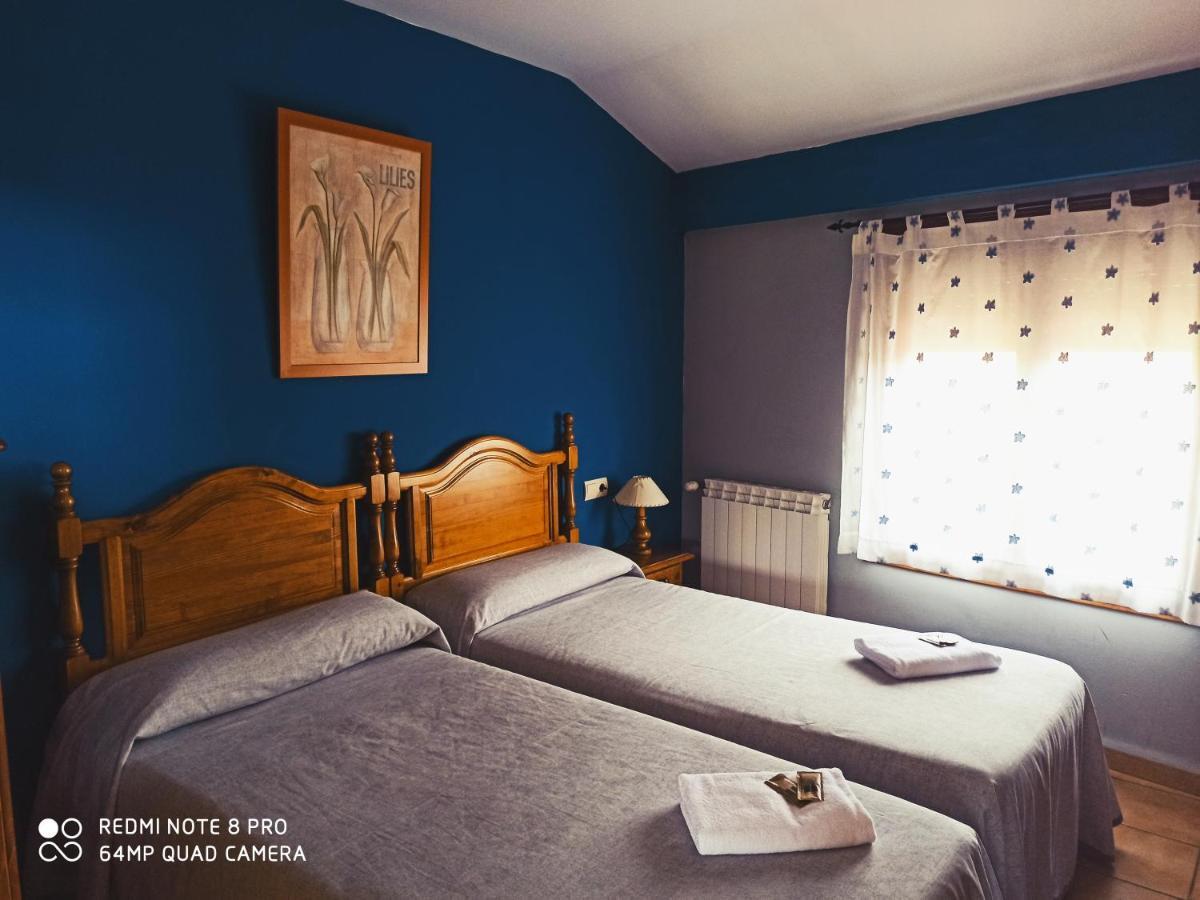 Hotel Torres De Albarracin ภายนอก รูปภาพ